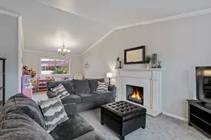 6191 S Rainsborough Rd, Murray, UT 84121 - Photo 4