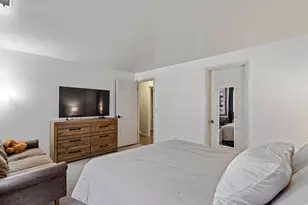 6191 S Rainsborough Rd, Murray, UT 84121 - Photo 24