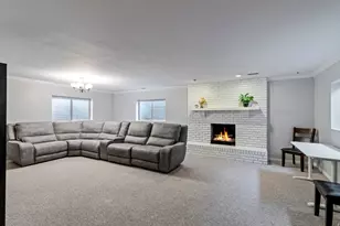 6191 S Rainsborough Rd, Murray, UT 84121 - Photo 30