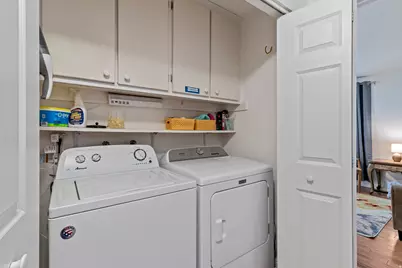 6191 S Rainsborough Rd, Murray, UT 84121 - Photo 18