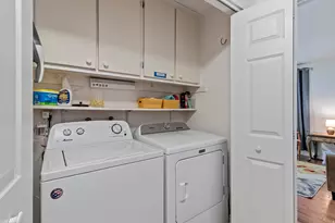 6191 S Rainsborough Rd, Murray, UT 84121 - Photo 18