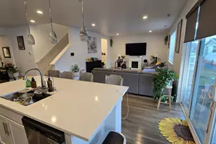 276 N 1630 W, Pleasant Grove, UT 84062 - Photo 4