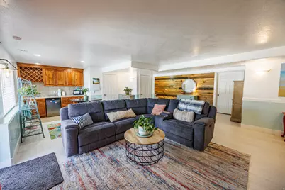 9995 S Caddie Cir W, South Jordan, UT 84009 - Photo 38