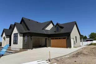 136 W Summerhill Ln, Centerville, UT 84014 - Photo 4
