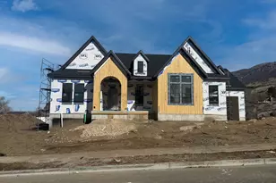 136 W Summerhill Ln, Centerville, UT 84014 - Photo 1