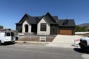 136 W Summerhill Ln, Centerville, UT 84014 - Photo 2