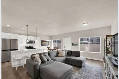 462 E London Way #30, Clearfield, UT 84015 - Photo 2