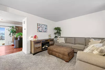 268 E Carly Dr, Grantsville, UT 84029 - Photo 4