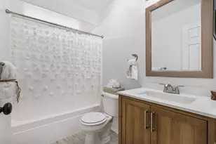 8484 S Ivy Springs W, West Jordan, UT 84088 - Photo 10