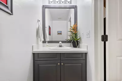 8484 S Ivy Springs W, West Jordan, UT 84088 - Photo 4