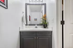 8484 S Ivy Springs W, West Jordan, UT 84088 - Photo 4