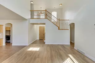 2479 E Prairie View Dr, Eagle Mountain, UT 84005 - Photo 10