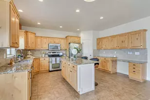 2479 E Prairie View Dr, Eagle Mountain, UT 84005 - Photo 18