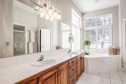 2403 E Bear Cir, Draper, UT 84020 - Photo 24