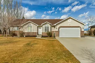 791 E Saddle Rd, Grantsville, UT 84029 - Photo 2