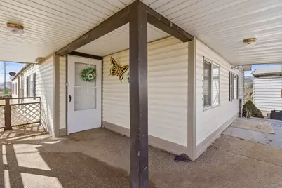 268 S 250 E, Aurora, UT 84620 - Photo 24