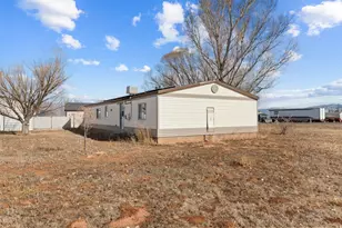 268 S 250 E, Aurora, UT 84620 - Photo 30