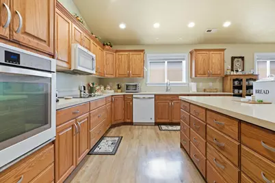 359 E 1075 N, Logan, UT 84341 - Photo 8