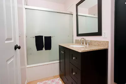 295 E 500 N, Centerville, UT 84014 - Photo 36