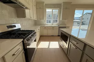 5394 N Honey Suckle Way, Eagle Mountain, UT 84005 - Photo 6