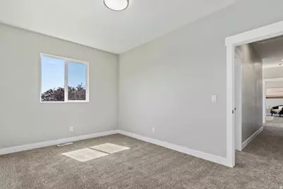 404 W 2700 S, Bountiful, UT 84010 - Photo 28