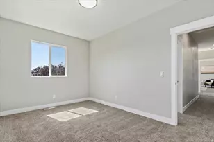 404 W 2700 S, Bountiful, UT 84010 - Photo 28