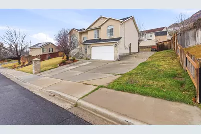 415 E 1560 N, Pleasant Grove, UT 84062 - Photo 32