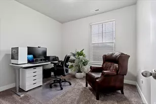 660 N Emery Ln W, Vineyard, UT 84059 - Photo 14