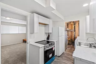 5929 W Dry Bone Cir, Salt Lake City, UT 84118 - Photo 8