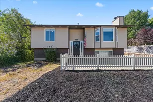 5929 W Dry Bone Cir, Salt Lake City, UT 84118 - Photo 2