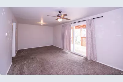 61 Colombia Dr, Tooele, UT 84074 - Photo 8