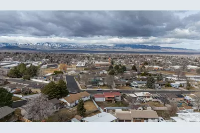 61 Colombia Dr, Tooele, UT 84074 - Photo 38