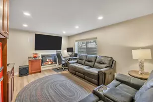 6663 S Plumrose Way W, Salt Lake City, UT 84123 - Photo 20