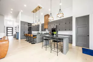 11318 S Canyon Falls Ln E, Sandy, UT 84092 - Photo 8