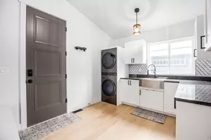 11318 S Canyon Falls Ln E, Sandy, UT 84092 - Photo 20