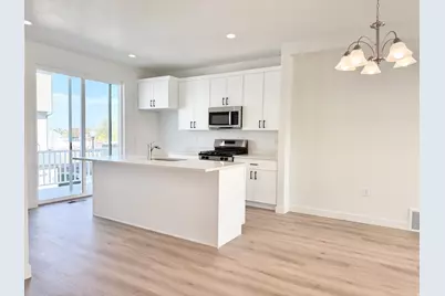 1650 N Main St, Layton, UT 84041 - Photo 2