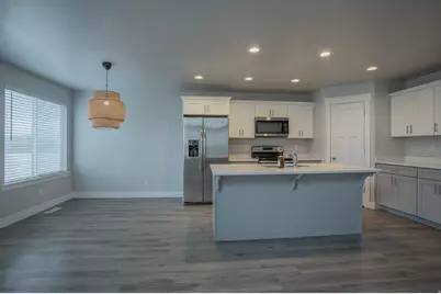 13057 S Cannon View Dr W, Riverton, UT 84096 - Photo 10