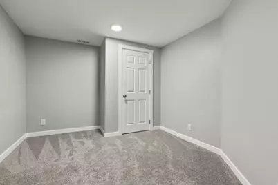 109 Beacon Ave, Layton, UT 84041 - Photo 26