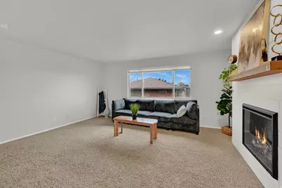 358 S 850 E, Kaysville, UT 84037 - Photo 4