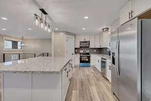 373 S Eastoaks Dr, Fruit Heights, UT 84037 - Photo 8