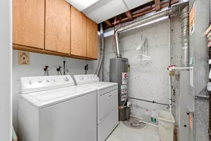 1592 E Park Pl N, Holladay, UT 84121 - Photo 28