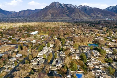 1592 E Park Pl N, Holladay, UT 84121 - Photo 34