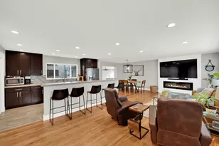 487 E 9270 S, Sandy, UT 84070 - Photo 2