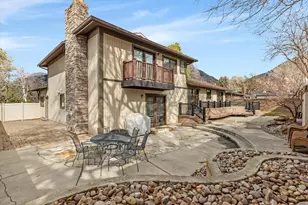 3376 E Magic View Dr S, Cottonwood Heights, UT 84121 - Photo 28