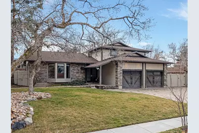 3376 E Magic View Dr S, Cottonwood Heights, UT 84121 - Photo 4