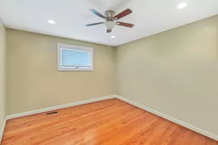 3376 E Magic View Dr S, Cottonwood Heights, UT 84121 - Photo 18