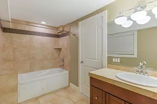 3376 E Magic View Dr S, Cottonwood Heights, UT 84121 - Photo 24