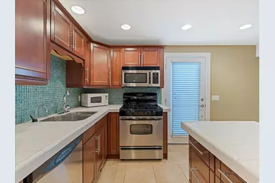 3376 E Magic View Dr S, Cottonwood Heights, UT 84121 - Photo 20