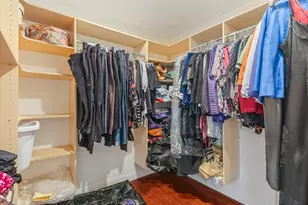 3376 E Magic View Dr S, Cottonwood Heights, UT 84121 - Photo 16