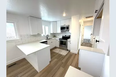 654 E 1700 N, North Ogden, UT 84414 - Photo 2